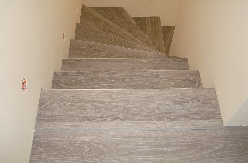 Stufen aus Design Vinylbodenbelag